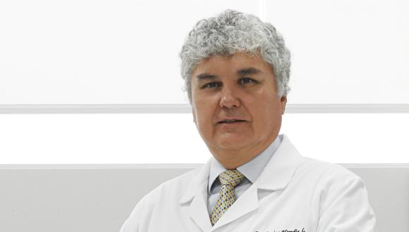 Dr. Javier Heredia, Director Médico de la Clínica Anglo Americana