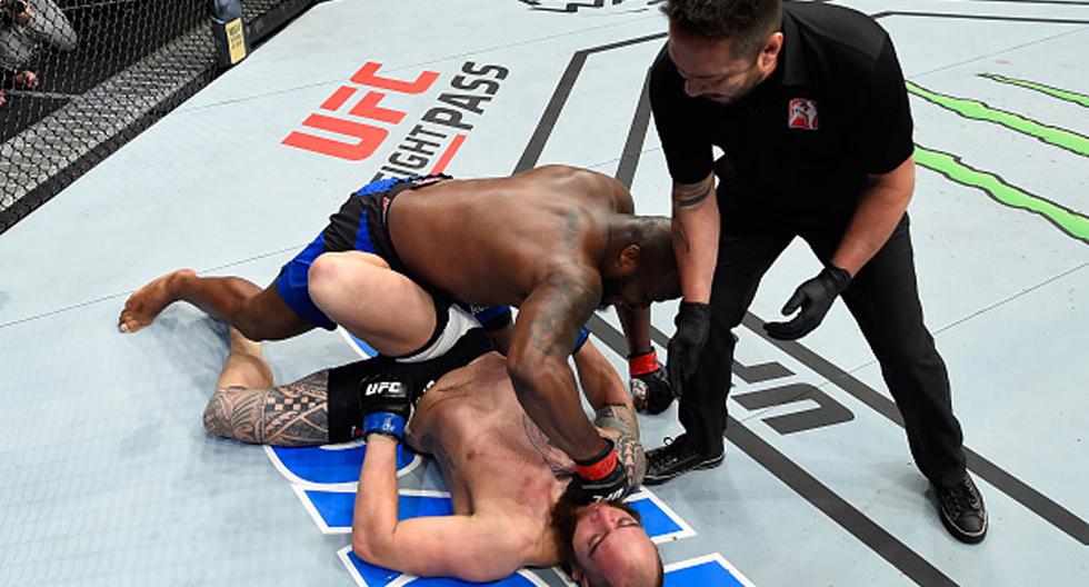 Derrick Lewis sorprendió a Travis Browne con brutal nocaut en UFC Fight Night | Foto: Getty/UFC