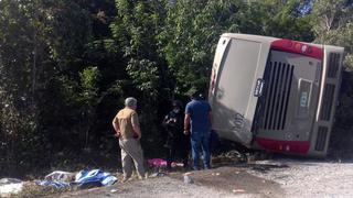 Mueren 11 turistas en accidente de carretera en México