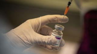 Premier Bermúdez señala que “un poco menos de 300 mil dosis” de la vacuna de AstraZeneca llegan en abril