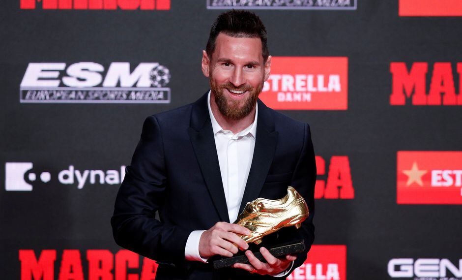Resultado de imagen para Lionel Messi recibe la sexta Bota de Oro de su carrera profesional