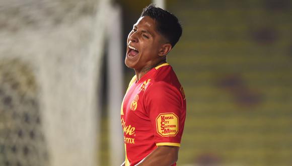 Un nuevo aliciente para Raúl Ruidíaz a puertas del inicio de la Copa del Mundo 2018: ha sido escogido como el mejor futbolista del mes pasado en Monarcas Morelia. (Foto: Univisión)