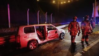 Miraflores: choque entre minivan y taxi en Costa Verde dejó una pasajera herida 