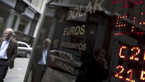 Por qué Venezuela y Argentina tienen tanto dilema con el dólar