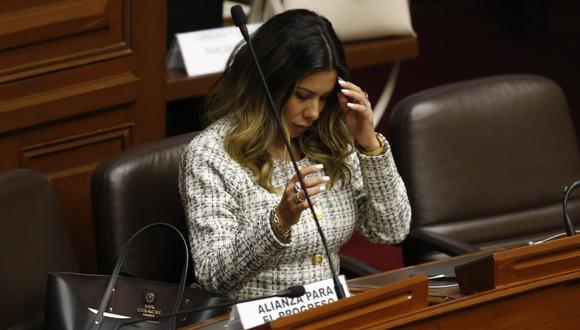 La tercera vicepresidenta del Congreso, Rosselli Amuruz, se salvó de la censura en el pleno. (Foto: Violeta Ayasta/ @photo.gec)