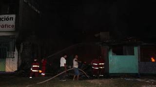 Puerto Maldonado: Fuego consume hostal y afecta a 10 familias