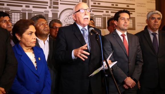 Fuerza Popular se suma al Apra en la moción para interpelar a la ministra de Cultura, confirmó el vocero Carlos Tubino. (Foto: Congreso)