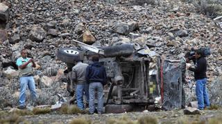 Chanchamayo: Un muerto y una herida deja caída de auto a río