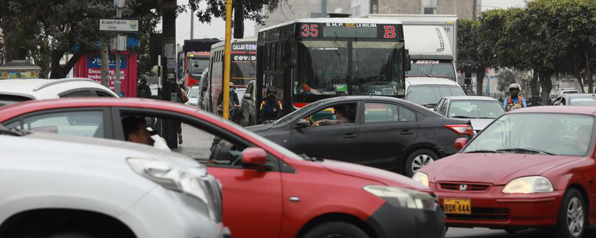 Taxi colectivo: este sería el escenario en Lima ante la posible legalización del servicio informal