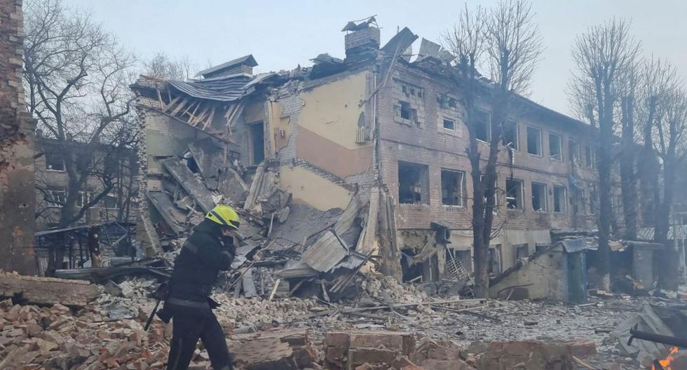 Rusia Bombardea por primera vez zonas civiles en la ciudad de Dnipró, en el centro de Ucrania. (AFP).