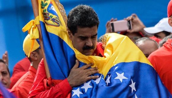 Nicolás Maduro dice que las decisiones sobre quién gobierna en Venezuela las toman los venezolanos. (AFP).