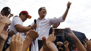 "Que se vayan": Guaidó desafía a Maduro en la tierra natal de Chávez