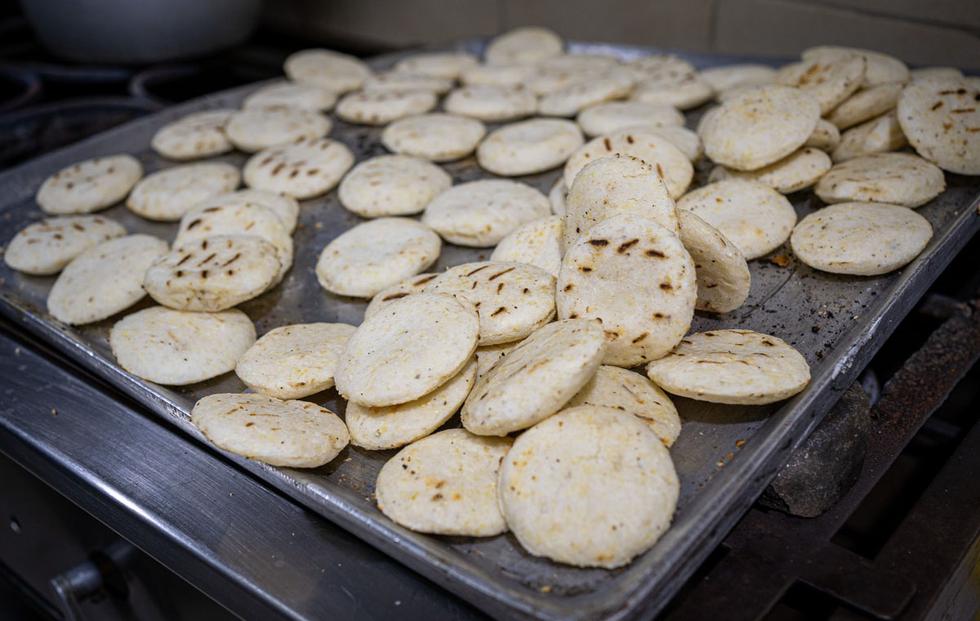 Very popular on the daily menu in Colombia and Venezuela, arepas are now also well known in different parts of South America, including Peru.  (Photo: Alexandra Tran/ Unsplash)