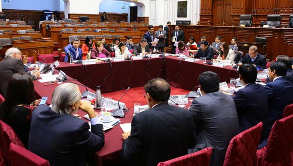 La Comisión de Constitución inició el viernes pasado el debate sobre los proyectos de reforma política del Ejecutivo. (Foto: Congreso)