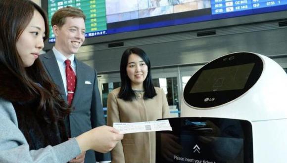 El Aeropuerto Internacional de Incheon, en Corea del Sur, instaló robots guías que ayudan a los pasajeros. (Foto: LG Electronics)
