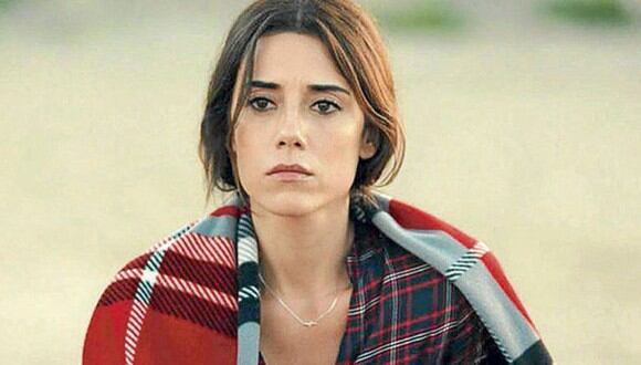 La actriz turca Cansu Dere interpreta a la profesora Zeynep en "Madre" (Foto: MedYapım / MF Yapım)
