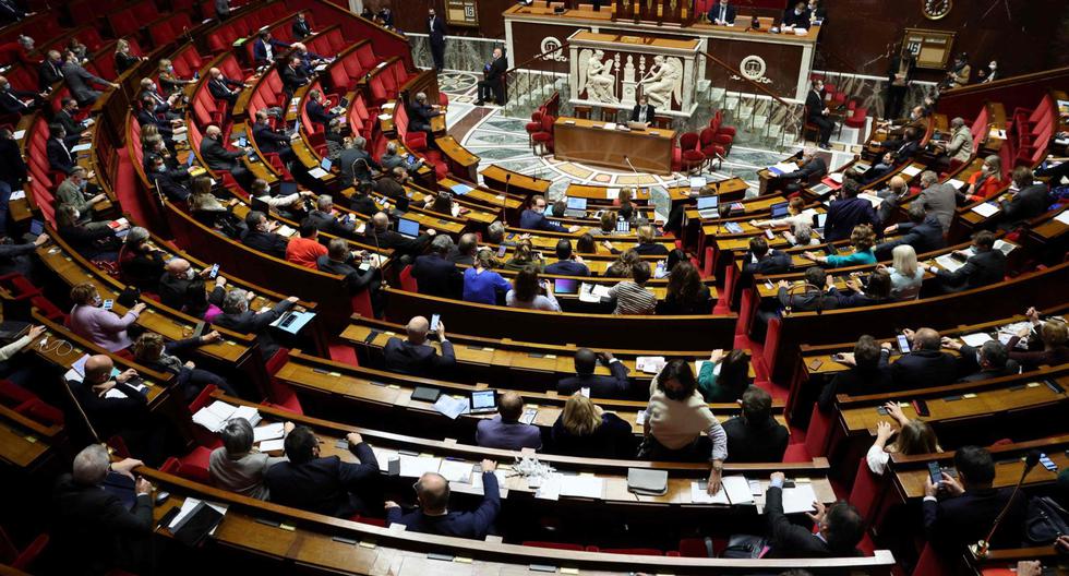 The French Parliament approves the COVID passport after two weeks of intense debate