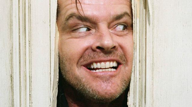En una escena el personaje de Henry Bowers (Teach Grant) suelta la frase "¡Aquí está Johnny!", cita improvisada por Jack Nicholson en "El resplandor" de Stanley Kubrick.. (Foto: Warner Bros.)