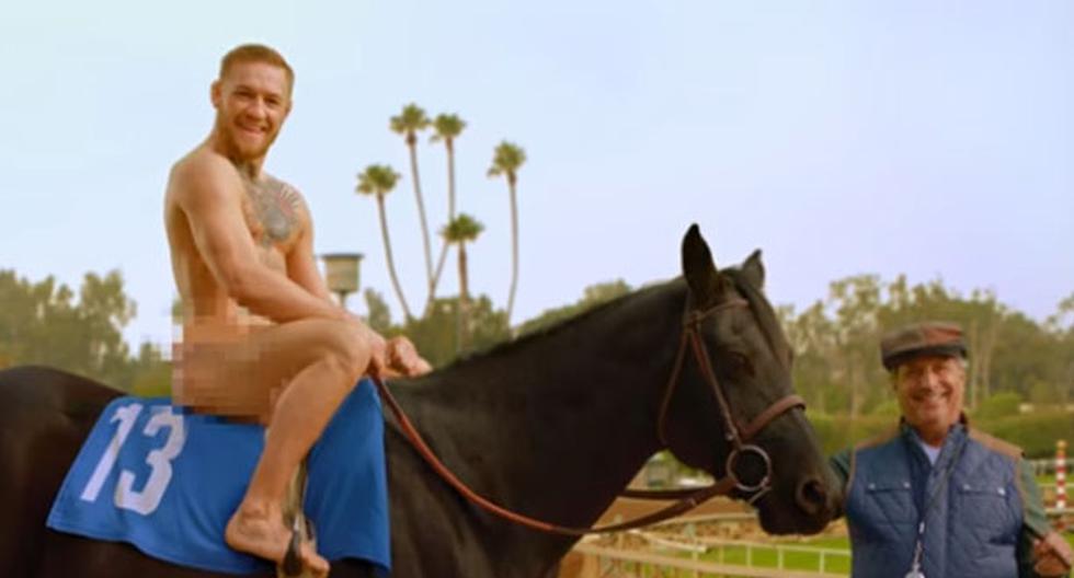 Conor McGregor cabalga desnudo en promoción del Pegasus World Cup | Foto: Captura
