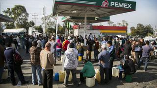 AMLO promete continuar ofensiva contra robo de gasolina y busca normalizar suministro