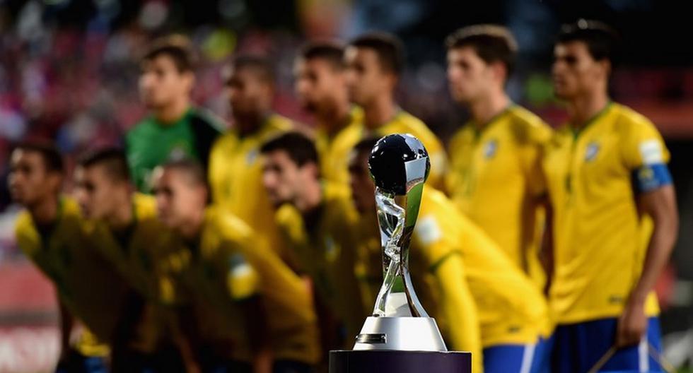 Brasil solo miró el trofeo, no se lo pudo llevar. (Foto: FIFA/ Getty Images)