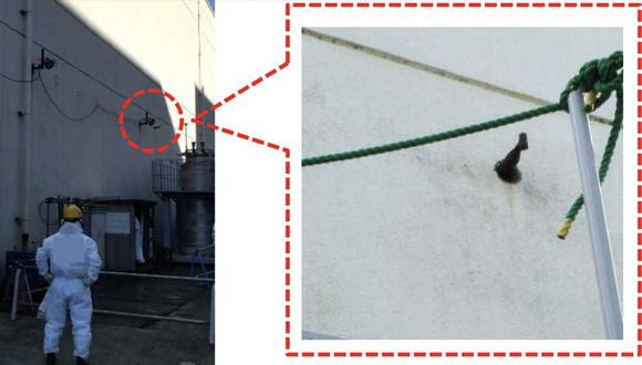 Esta ilustración tomada el 7 de febrero de 2024 y publicada por Tokyo Electric Power Company (TEPCO) el 8 de febrero muestra dos fotografías: una de la ubicación de una fuga de agua contaminada (L) y una segunda imagen (R) que muestra un primer plano. del respiradero (R) por donde se liberó el agua, en parte de la central nuclear de Fukushima Daiichi que procesa agua contaminada en Okuma, prefectura de Fukushima | Foto:  TOKYO ELECTRIC POWER COMPANY (TEPCO) / AFP