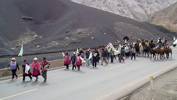 Junín: alcaldes realizan marcha de sacrificio para exigir obras