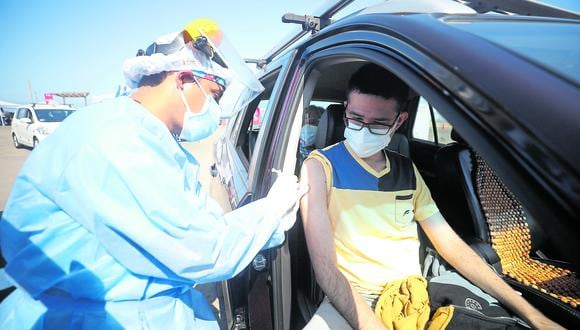 La vacunatón se realizó el último fin de semana en diferentes centros de inoculación en Lima Metropolitana y Callao. (Foto: Britanie Arroyo/ @photo.gec)