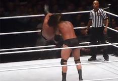 WWE: Seth Rollins le hace tremendo RKO a Randy Orton (VIDEO)
