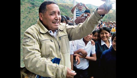 Ayabaca: reelecto alcalde es acusado de favorecer a familiares
