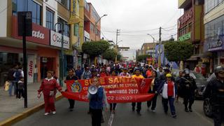 Huelga de maestros: marchan en varias regiones y se registran disturbios