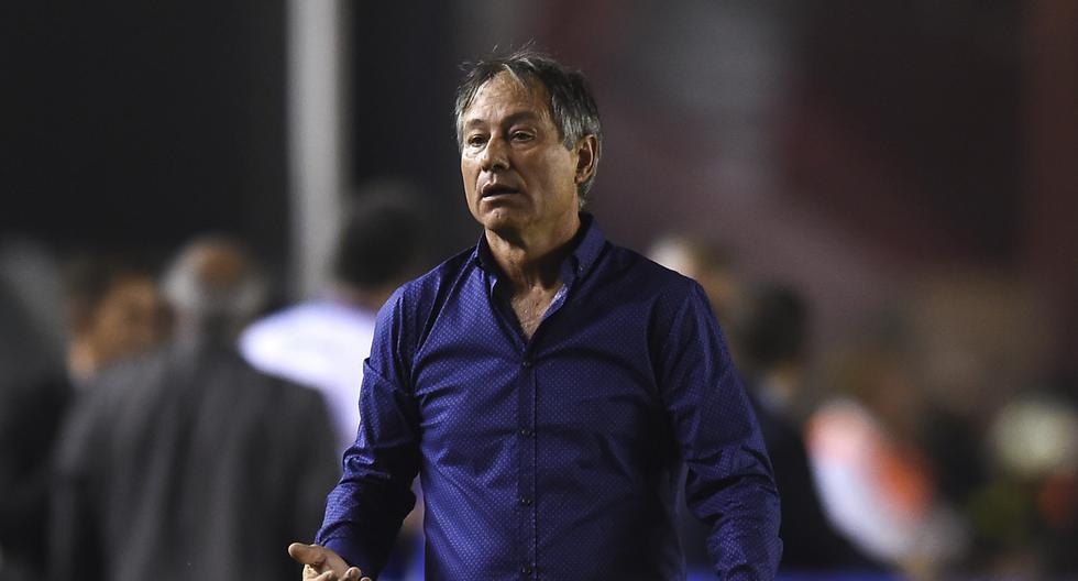Ariel Holan rectificó su decisión y continuará en 2018 al frente de Independiente. (Foto: Getty Images)