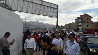 Cusco: protesta de maestros genera caos en el aeropuerto [FOTOS]