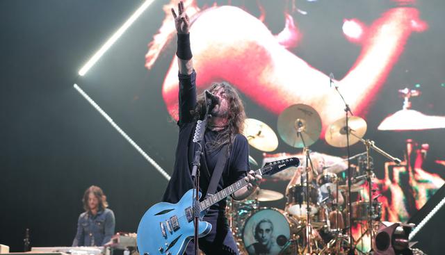 A Facebook llegó el video viral captado en un concierto de los "Foo Fighters" con un niño causando ternura por pedir tocar la música de "Metallica". (Foto: AFP).