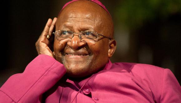 Desmond Tutu, arzobispo emérito anglicano y premio Nobel de la paz. (AFP PHOTO / RODGER BOSCH).