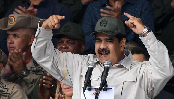 Venezuela: Nicolás Maduro expulsa al ex jefe del Sebin Manuel Cristopher Figuera y a otros 54 militares implicados en el levantamiento en su contra. (AFP).