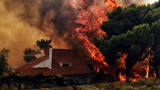 Gobierno de Grecia sospecha que "actos criminales" provocaron masivos incendios