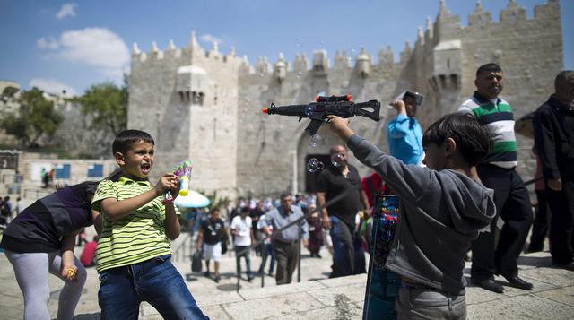 El niño palestino que se enfrentó solo a las tropas de Israel - 4