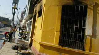Obreros impagos queman casas de dos regidores ancashinos