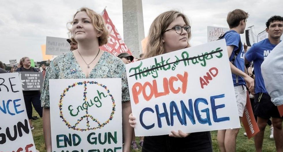 US Senate passes the first gun control bill in decades