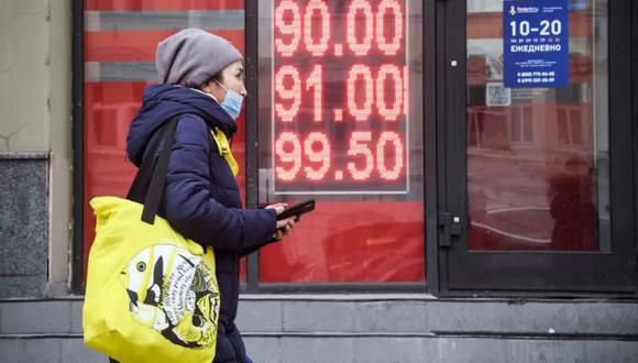 El rublo ruso cayó en picada. (Getty Images).