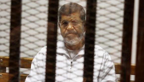 Egipto: Condenan al ex presidente Mursi a 20 años de prisión