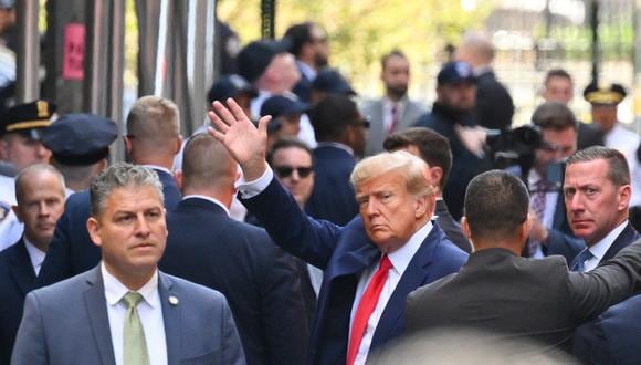 El expresidente de los Estados Unidos, Donald Trump, llega antes de su lectura de cargos en el Tribunal Penal de Manhattan en Nueva York el 4 de abril de 2023. (Foto de ANGELA WEISS / AFP)