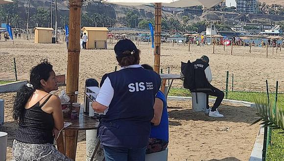 El personal del SIS volverá a estar en las playas de Chorrillos el próximo sábado 21 de enero. (Foto: Seguro Integral de Salud)