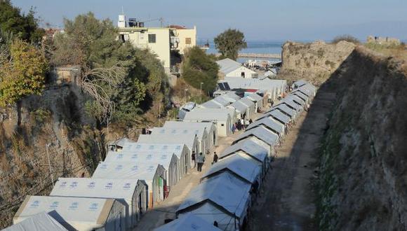 Los abandonados de Quíos: relato de un campo de refugiados