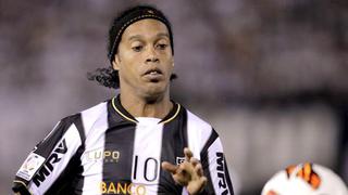 Ronaldinho sufrió “grave” lesión que lo dejaría fuera del Mundial de Clubes
