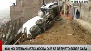 La Victoria: camión mezclador que cayó en cerro El Pino permanece en el lugar y reubican a familia afectada | VIDEO 