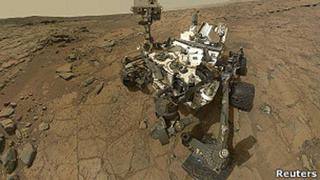 Curiosity: una roca blanca puede revelar la existencia de agua en Marte