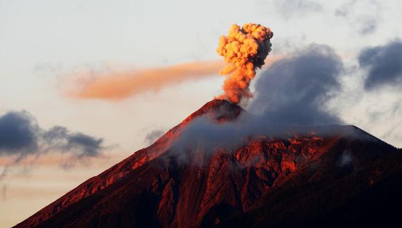 Guatemala: Volcán de Fuego comienza su quinta erupción del 2018. (AP)
