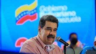 Maduro confirma un acercamiento con EE.UU. por el petróleo: “Las banderas unidas se veían bonitas”